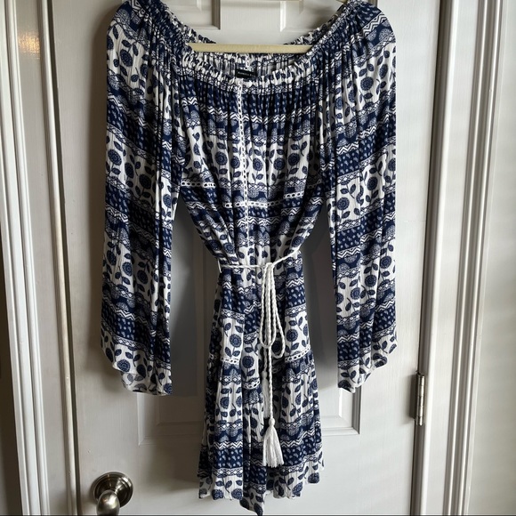 Rebecca Elliot Paisley Off-Shoulder Dress - Picture 3 of 4